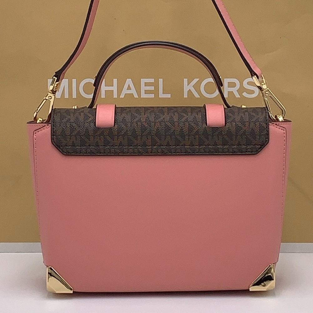 MICHAEL KORS
Manhattan Medium Leather and Logo Satchel
COLOR PRIMROSE
NWT - Picture 4 of 16